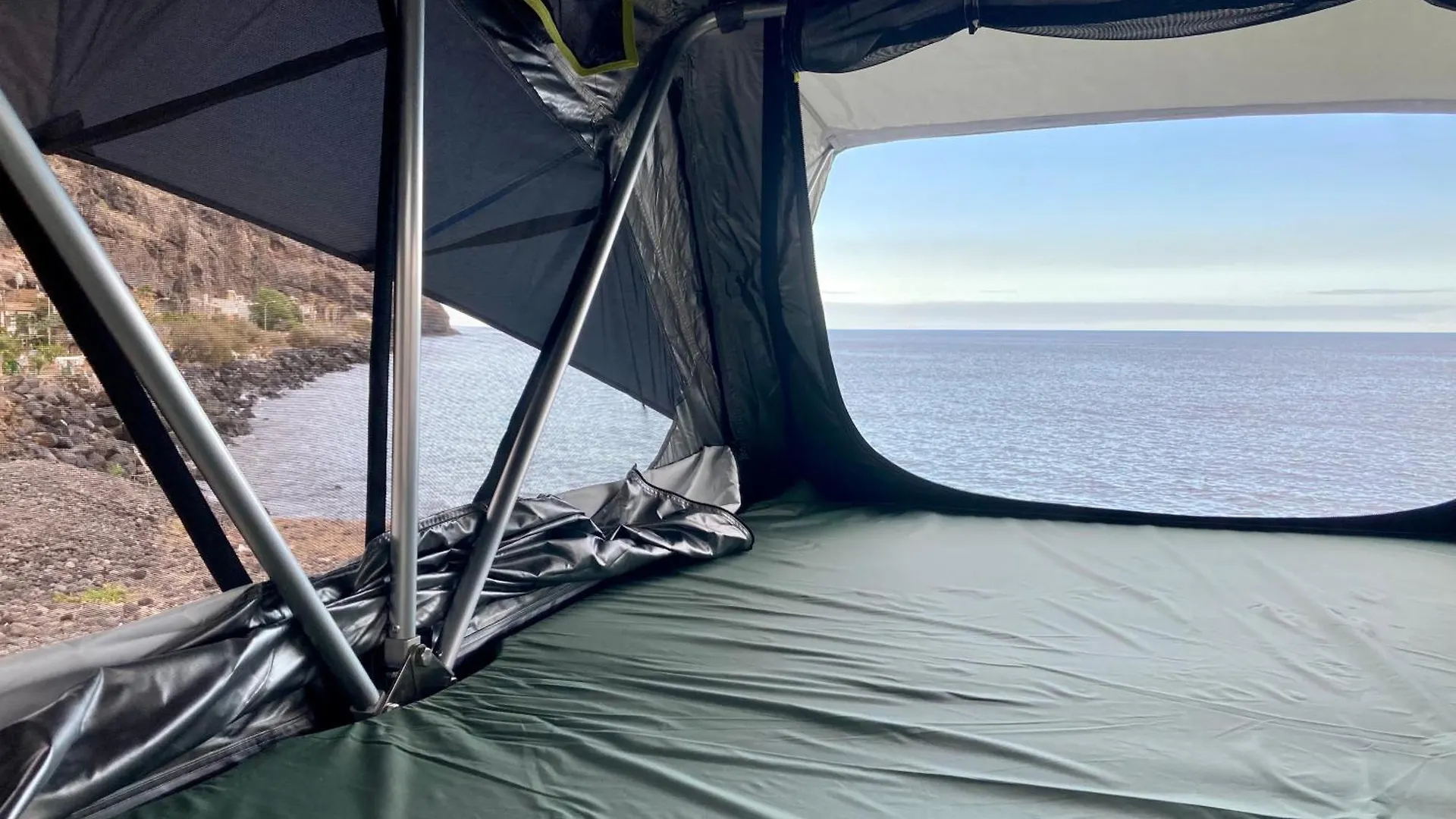 Rooftop Tent - The Best Views Of The Island Radazul 0*,